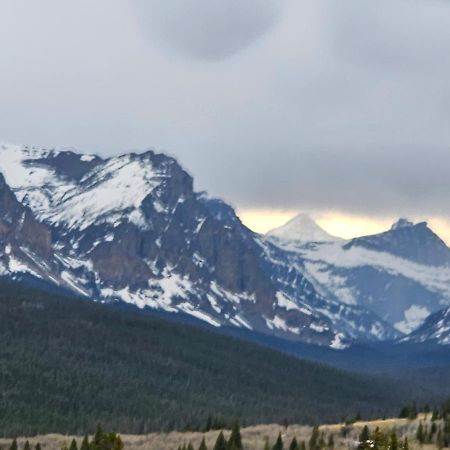 East Glacier Motel & Cabins East Glacier Park Village Экстерьер фото