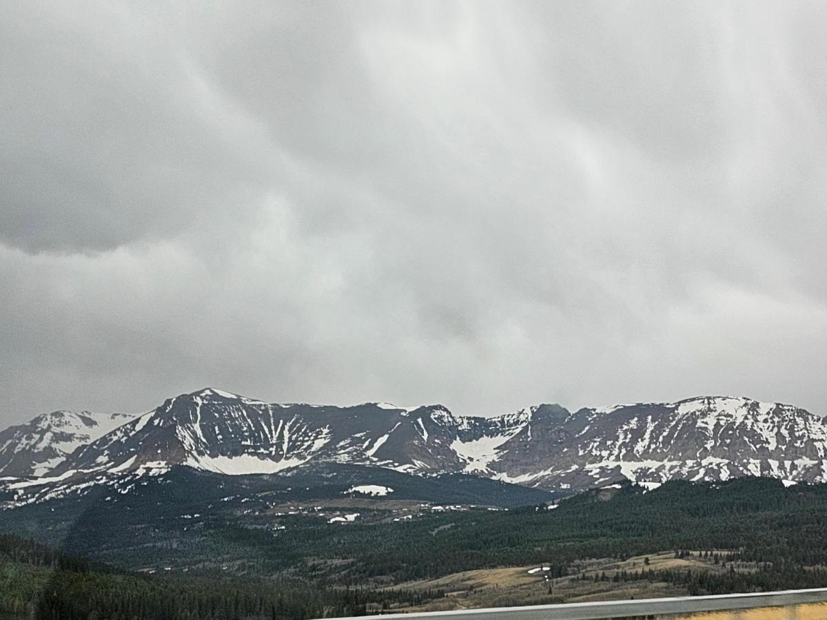 East Glacier Motel & Cabins East Glacier Park Village Экстерьер фото