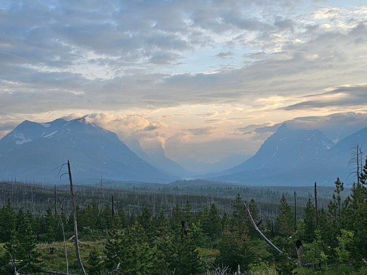 East Glacier Motel & Cabins East Glacier Park Village Экстерьер фото